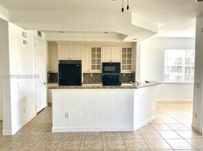 8231 NW 127th Ln in Parkland, FL - Building Photo - Building Photo