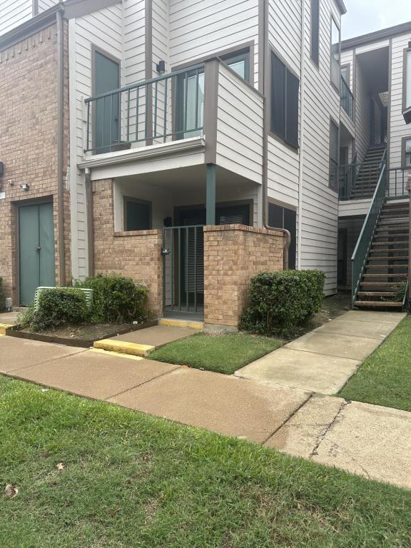 property at 2300 Balsam Dr