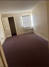 163 South St, Unit 46 in Danbury, CT - Foto de edificio - Building Photo
