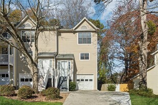 2218 Spring Walk Ct