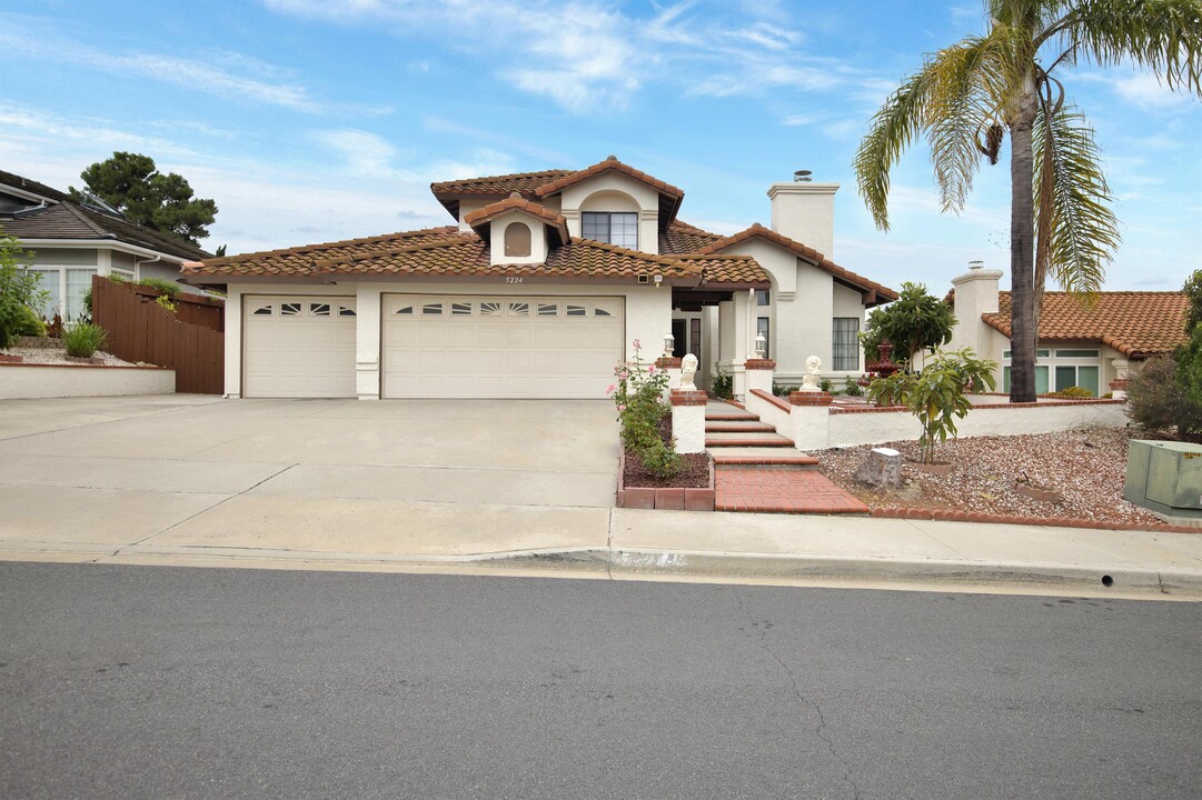 5224 Robinwood Dr in Oceanside, CA - Building Photo