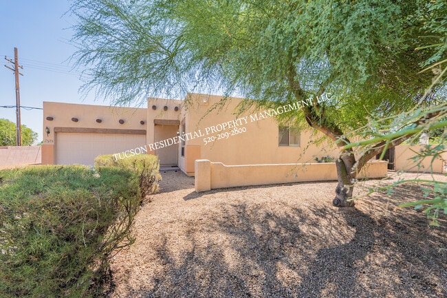 7693 E Placita Luna Preciosa in Tucson, AZ - Building Photo - Building Photo