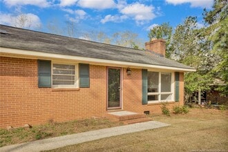 409 College Dr in Raeford, NC - Building Photo - Building Photo