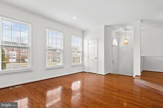 2916 Mainstone Dr in Fairfax, VA - Building Photo - Building Photo