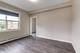 The Level in Edmonton, AB - Building Photo - Building Photo