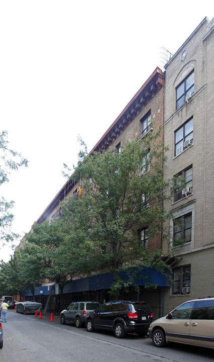 Hector L. Diaz Apartments in Bronx, NY - Building Photo