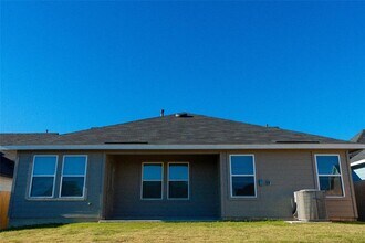 223 Las Lomas Dr in San Marcos, TX - Building Photo - Building Photo