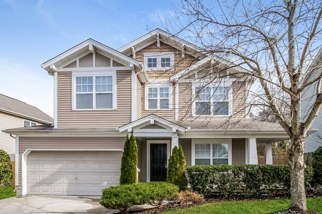 property at 4565 Hawthorn Dr