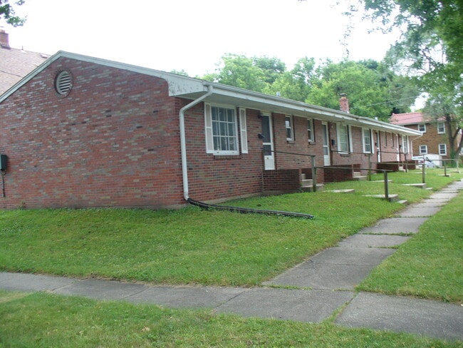 1306 12th St, Unit 1306