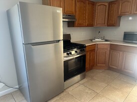 6114 Palisade Ave, Unit 303 in West New York, NJ - Building Photo