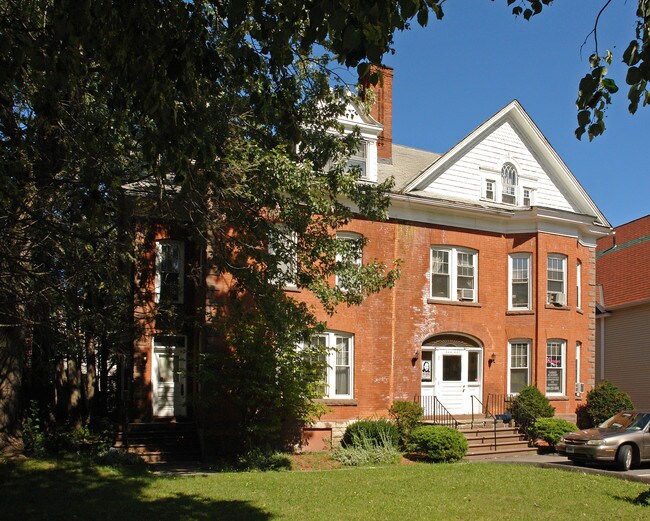 442-444 Farmington Ave in Hartford, CT - Building Photo - Building Photo