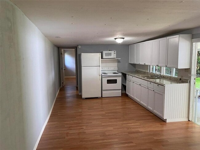 5068 Santos Rd in Kissimmee, FL - Building Photo - Building Photo