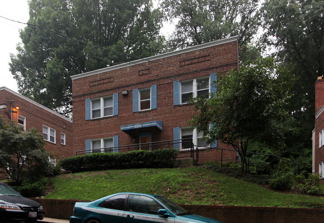 8204 Nolte Ave in Silver Spring, MD - Building Photo