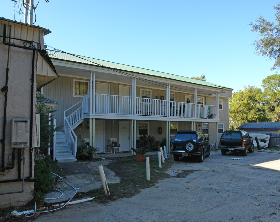 Chicago Place apartments in Valparaiso, FL - Foto de edificio