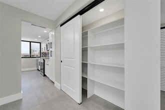 6725 Harding Ave in Miami Beach, FL - Building Photo - Building Photo