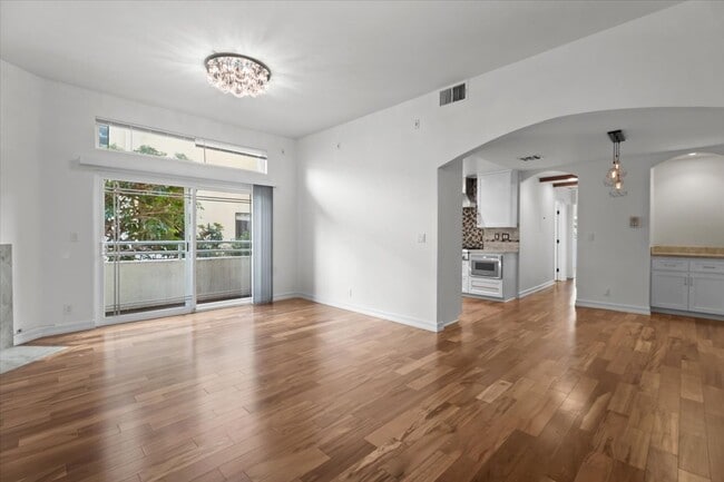 property at 2550 S Centinela Ave