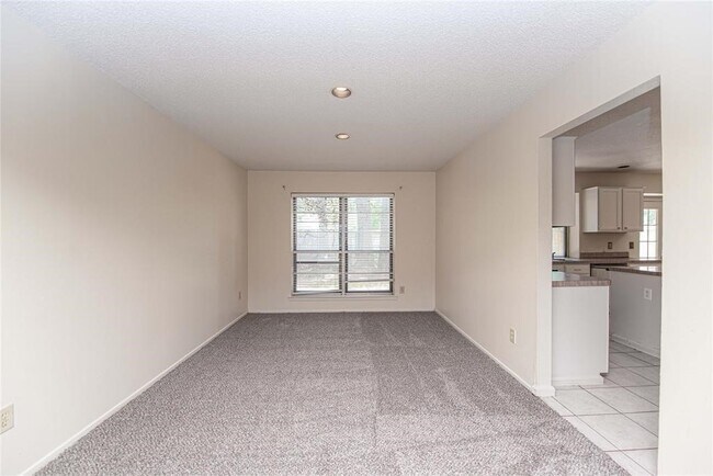 property at 25518 Chapel Ridge Ln