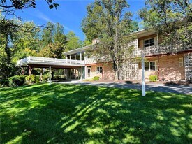 2033 Mendon Rd in Cumberland, RI - Building Photo