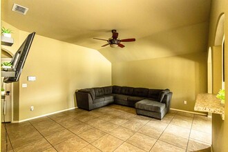 715 Bartolome Ln in Laredo, TX - Building Photo - Building Photo