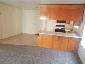 8409 Laborough Dr, Unit d