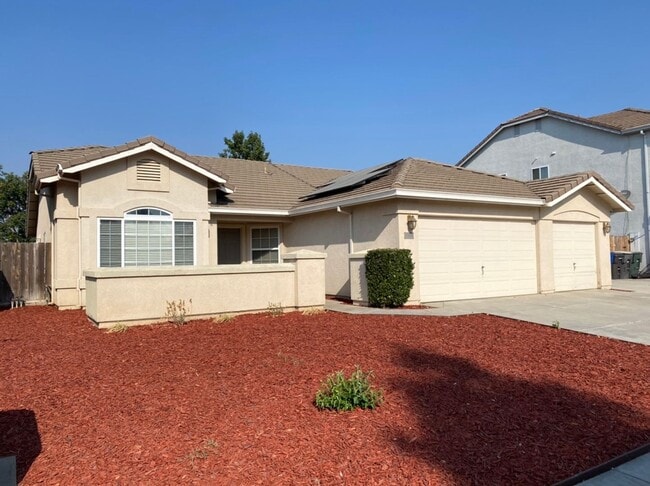 1579 Queensland Ave in Manteca, CA - Building Photo - Building Photo