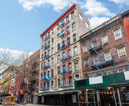 103 Macdougal St in New York, NY - Building Photo