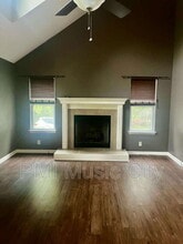 225 Hickory Dr in Kingston Springs, TN - Building Photo - Building Photo