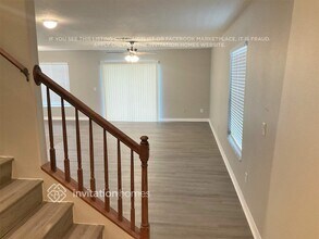 3247 Trinity Cottage Dr in Land O Lakes, FL - Building Photo - Building Photo