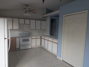 392 Del Monte Rd in Sebastian, FL - Building Photo - Building Photo