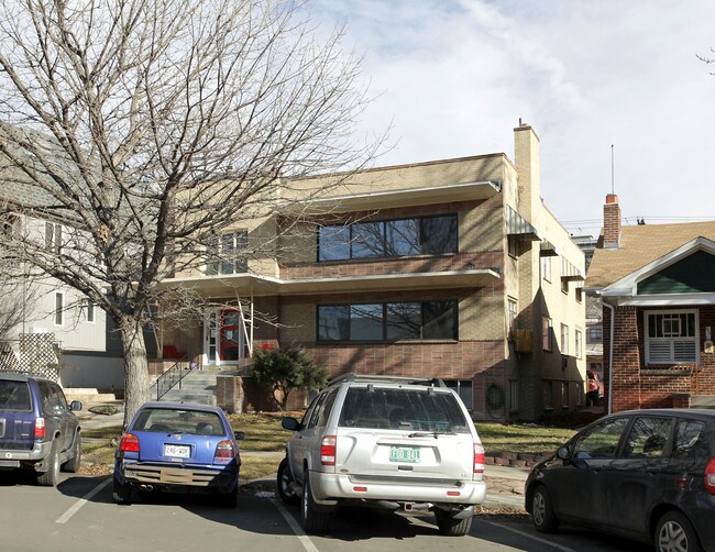 668 Pennsylvania St in Denver, CO - Foto de edificio - Building Photo