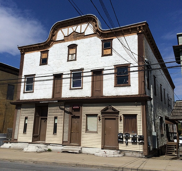 1029-1031 Main St in Dickson City, PA - Building Photo - Building Photo