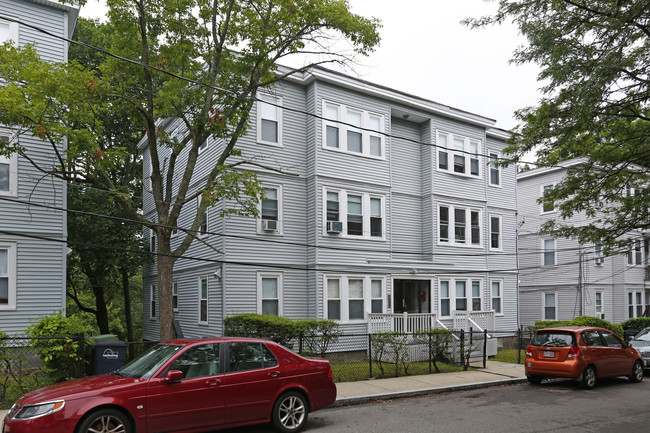 29 Lourdes Ave in Jamaica Plain, MA - Foto de edificio - Building Photo