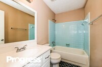 712 Fieldstone Dr photo'