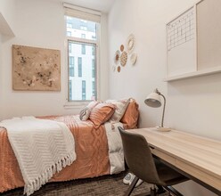 4350 Knox Rd in College Park, MD - Foto de edificio - Building Photo