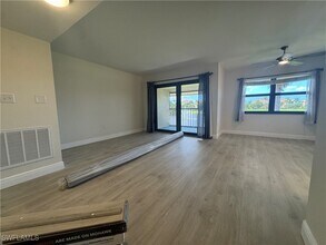 1530 Mainsail Dr in Naples, FL - Building Photo - Building Photo