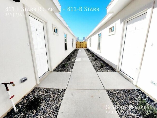 811 E Starr Rd in Mercedes, TX - Building Photo - Building Photo