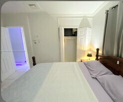 1715 NW 13th St in Fort Lauderdale, FL - Building Photo