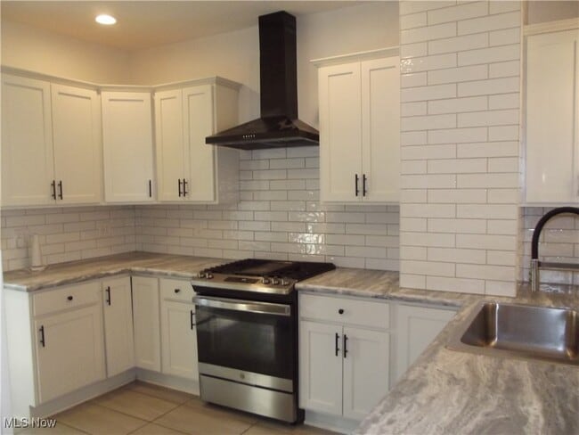 10918 Ashbury Ave in Cleveland, OH - Building Photo - Building Photo