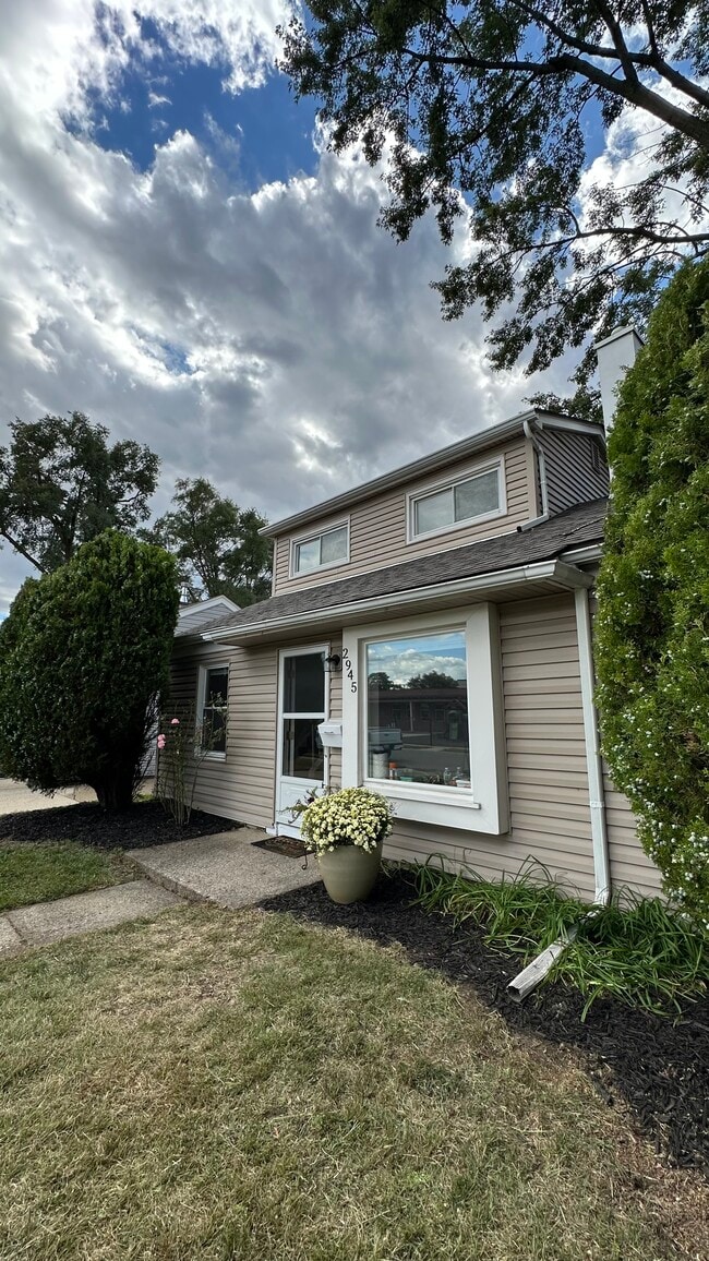 2945 Burdette St in Ferndale, MI - Building Photo - Building Photo