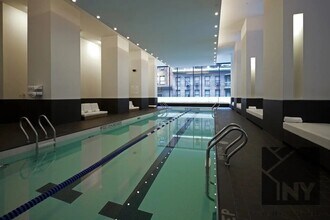 8 Barclay St in New York, NY - Foto de edificio - Building Photo