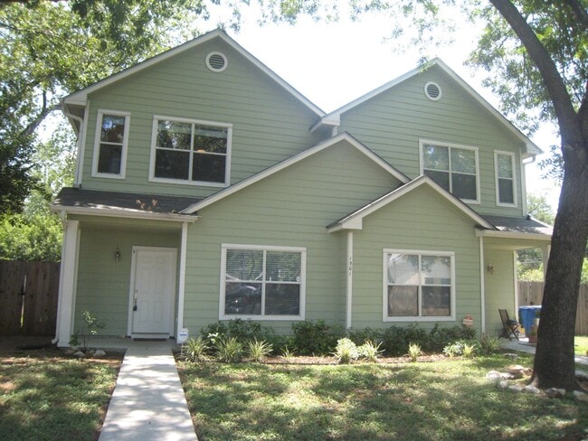 property at 1501 E 3rd St