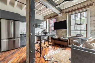 315 Girod St in New Orleans, LA - Building Photo - Building Photo