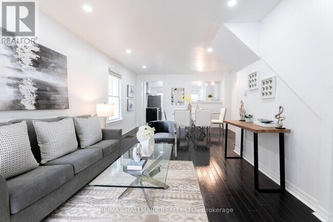 106 Willow Ave in Toronto, ON - Building Photo - Building Photo