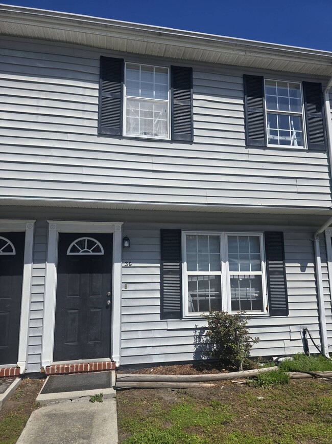 property at 1100 Pineland Ave