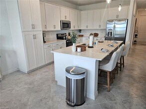 5835 Double Eagle Cir in Ave Maria, FL - Foto de edificio - Building Photo