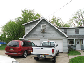 3 Unit Income Property in Dekalb, IL - Building Photo - Other