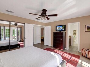 3195 E Via Escuela in Palm Springs, CA - Building Photo - Building Photo