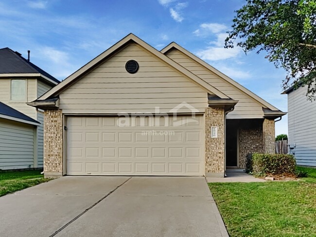 property at 15726 Regal Trace Ln