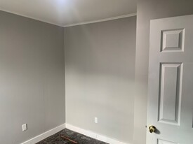 327 Diatreta Ln in Corning, NY - Building Photo