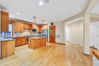 1861 30th Ave NE in Issaquah, WA - Building Photo - Building Photo